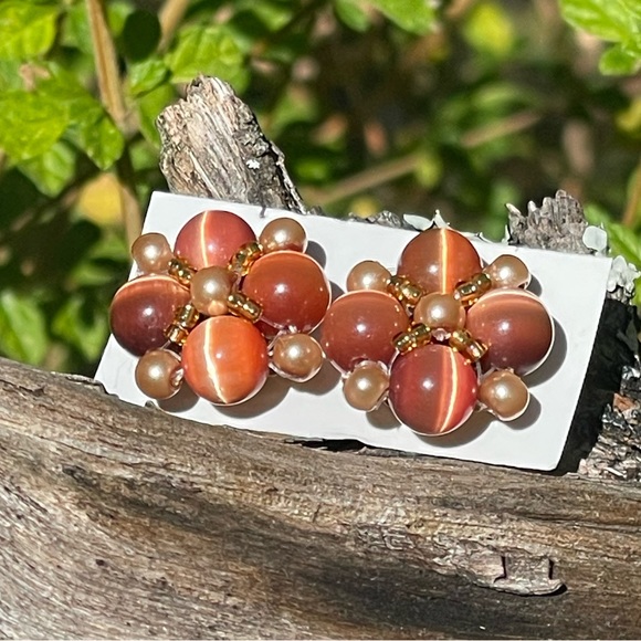 Handmade Intricate Fall Inspired Beaded Stud Earring. Brand New - Picture 2 of 5